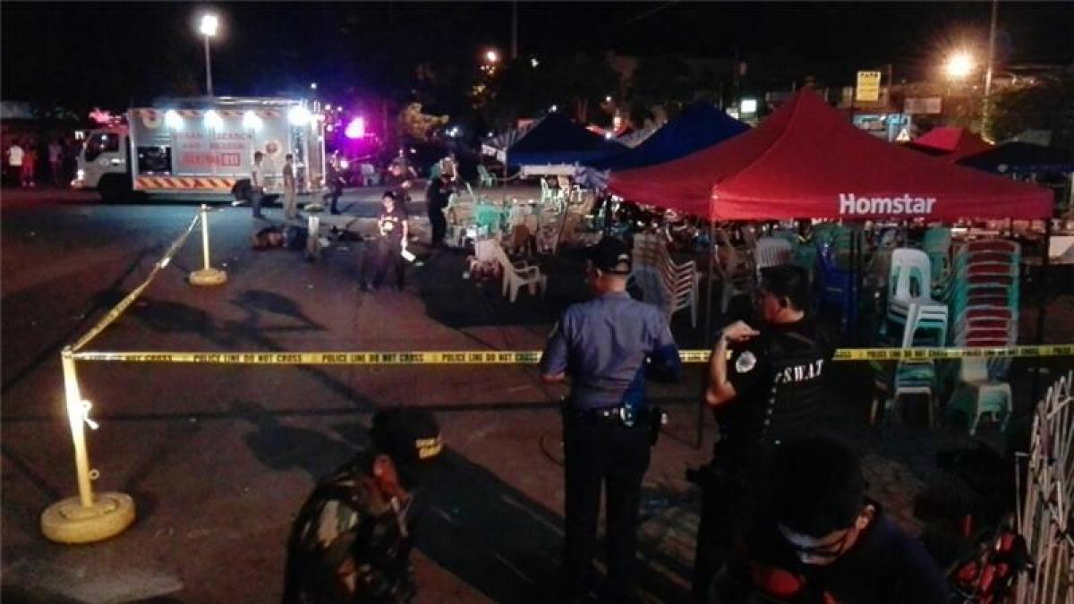 Deadly blast strikes Philippines, 14 killed